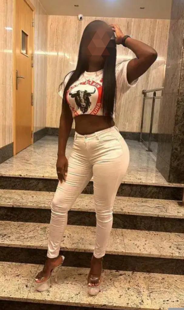 Chica busca chico en Pontevedra: Chica busca chico