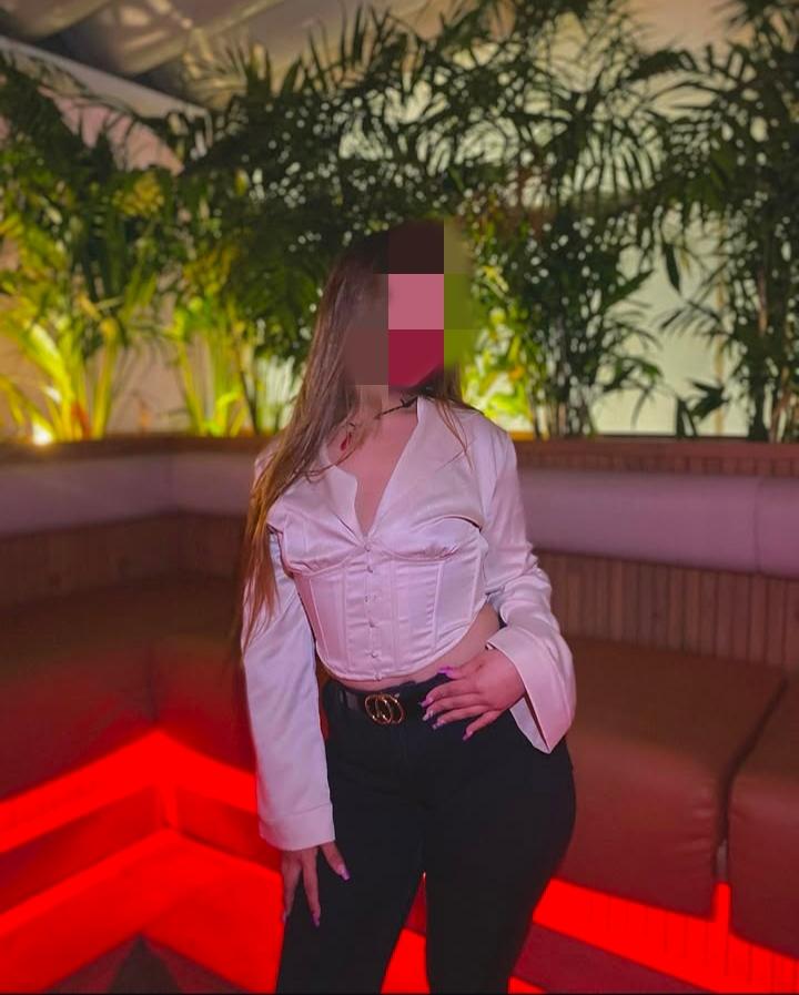 662364427: Chica busca chico en Málaga
