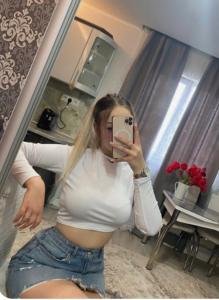 672411514: Chica busca chico en Cádiz