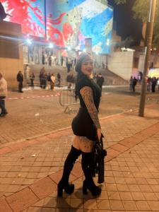 641976374: Chica busca chico en Madrid