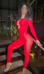 685213056: Chica busca chico en Barcelona