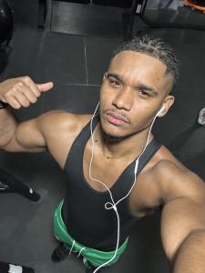 647939467: Chico busca chica en Madrid