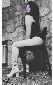 644524360: Chica busca chico en Asturias