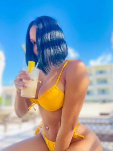 685225753: Chica busca chico en Granada