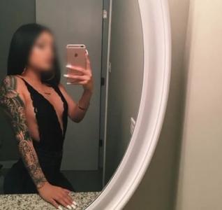 613376831: Chica busca chico en Málaga