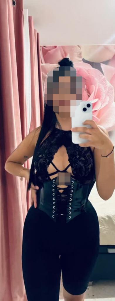 642631305: Chica busca chico en Cádiz