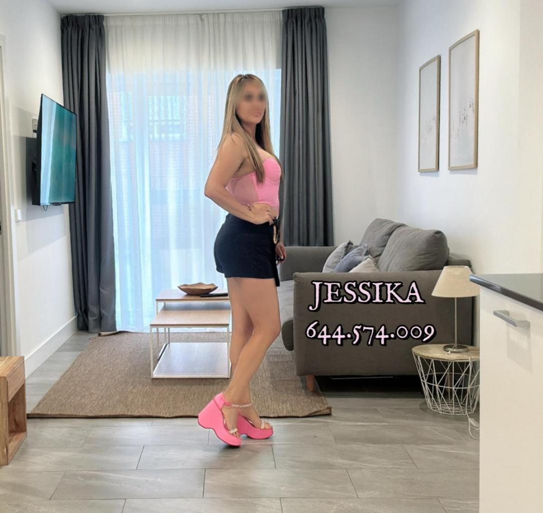 Chica busca chico en La Coruña: 