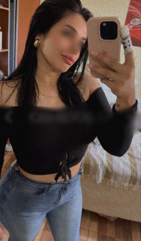 672591460: Chica busca chico en Granada