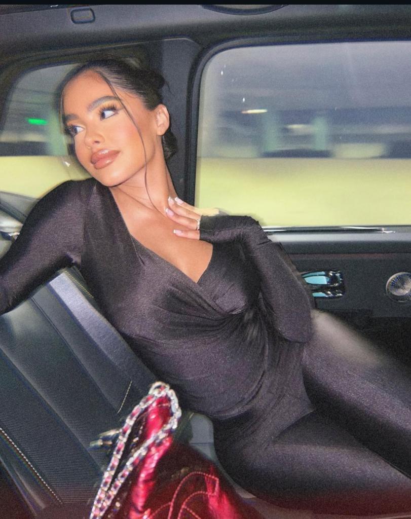 Chica busca chico en Málaga: Chica busca chico