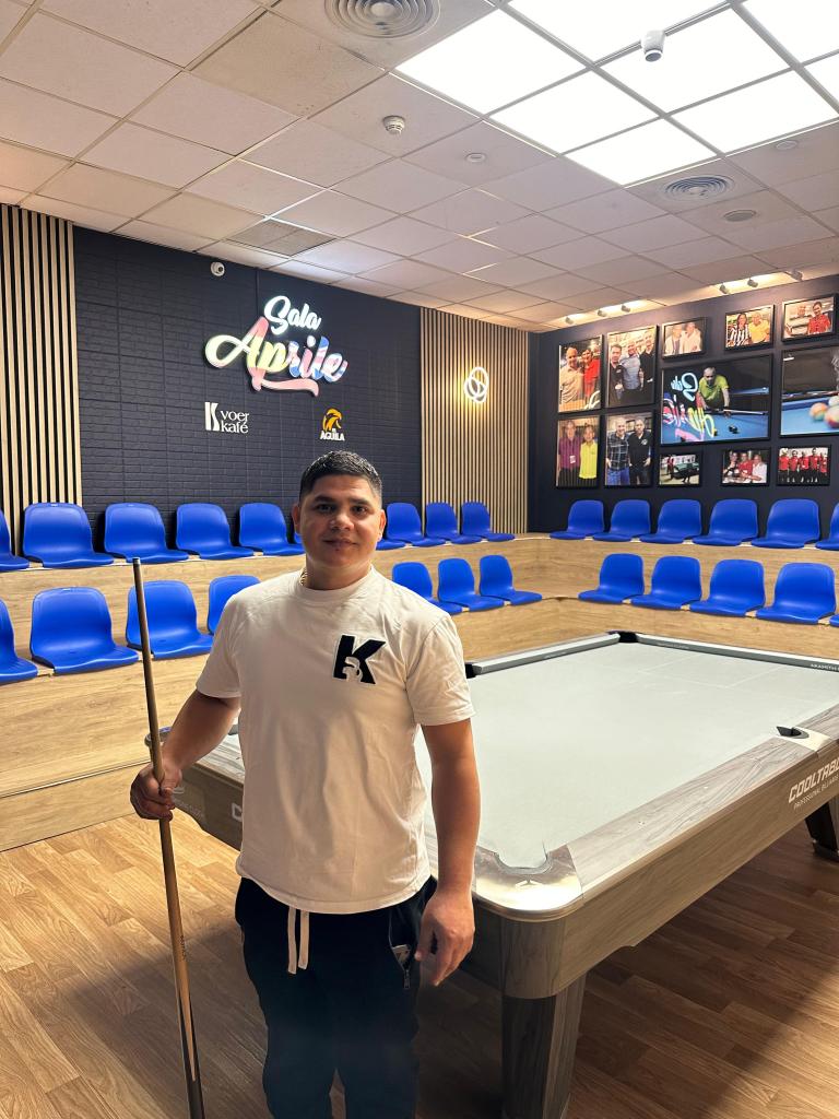 Chico busca chica en Málaga: 