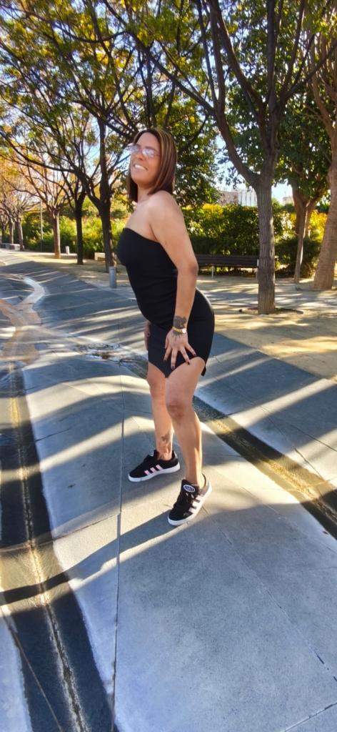 Chica busca chico en Tenerife: 