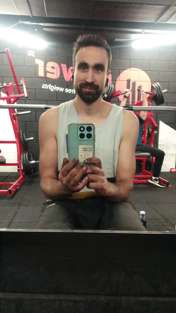 644100263: Chico busca chica en León