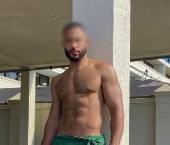 Chico busca chica en La Coruña: 