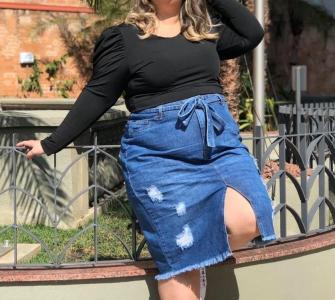 697661240: Chica busca chico en Barcelona