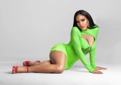 610696642: Transexual en Pontevedra