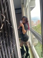 604945932: Chica busca chico en Navarra