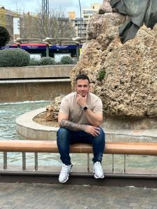 663526446: Chico busca chica en Gerona