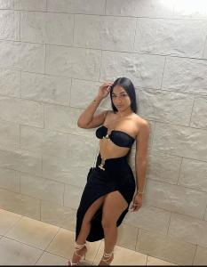 Chica busca chico en Huelva: 