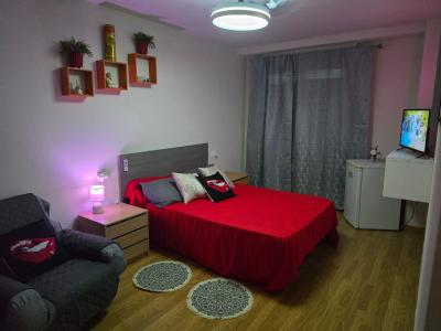 673664572: Chica busca chico en León