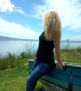 672993160: Chica busca chico en León