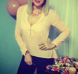 Chica busca chico en La Coruña: 