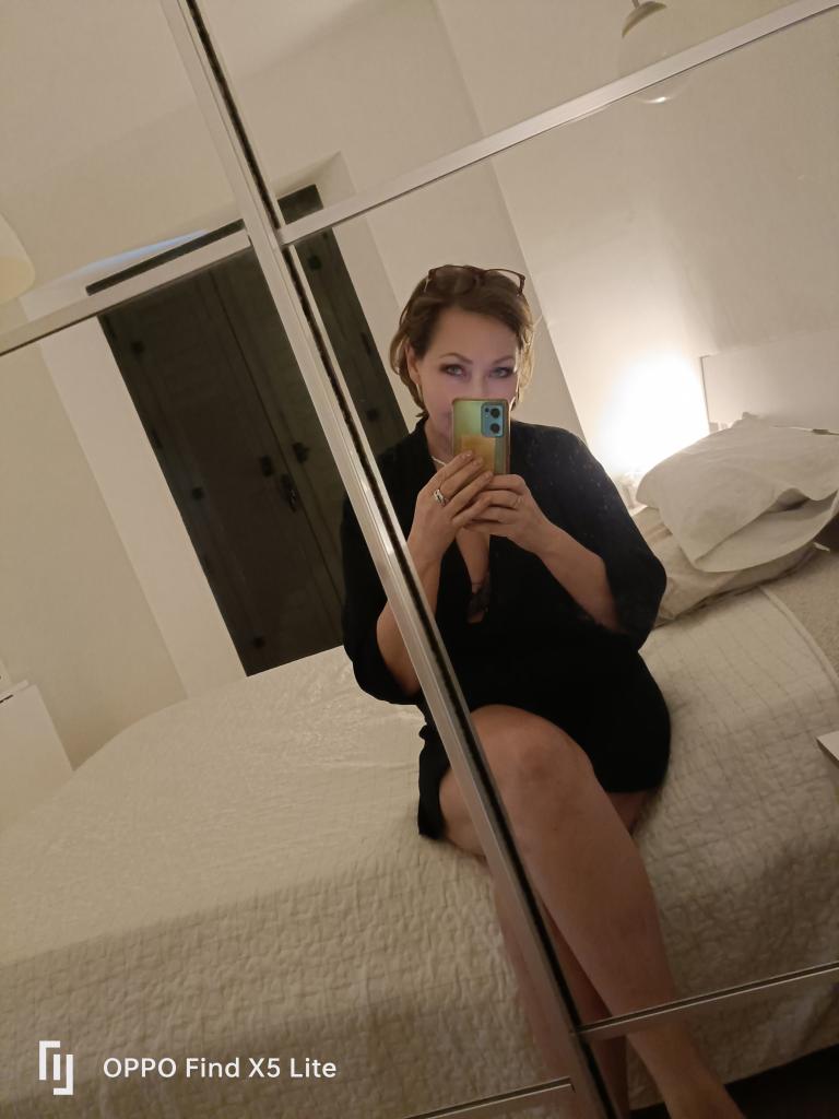 Chica busca chico en Granada: 