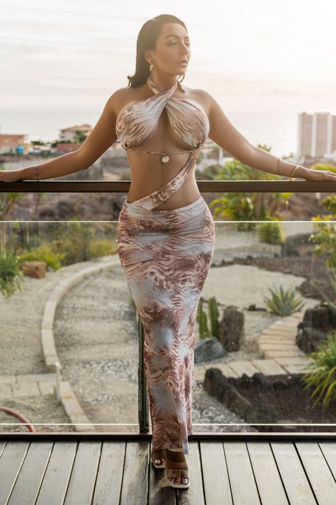 696173899: Chica busca chico en Tenerife