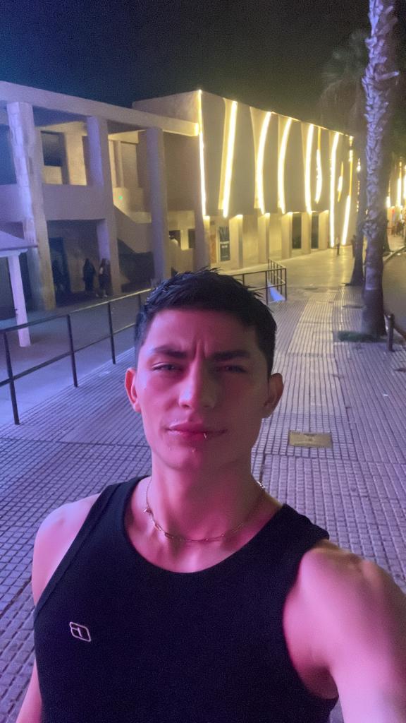 666217723: Chico busca chica en Madrid