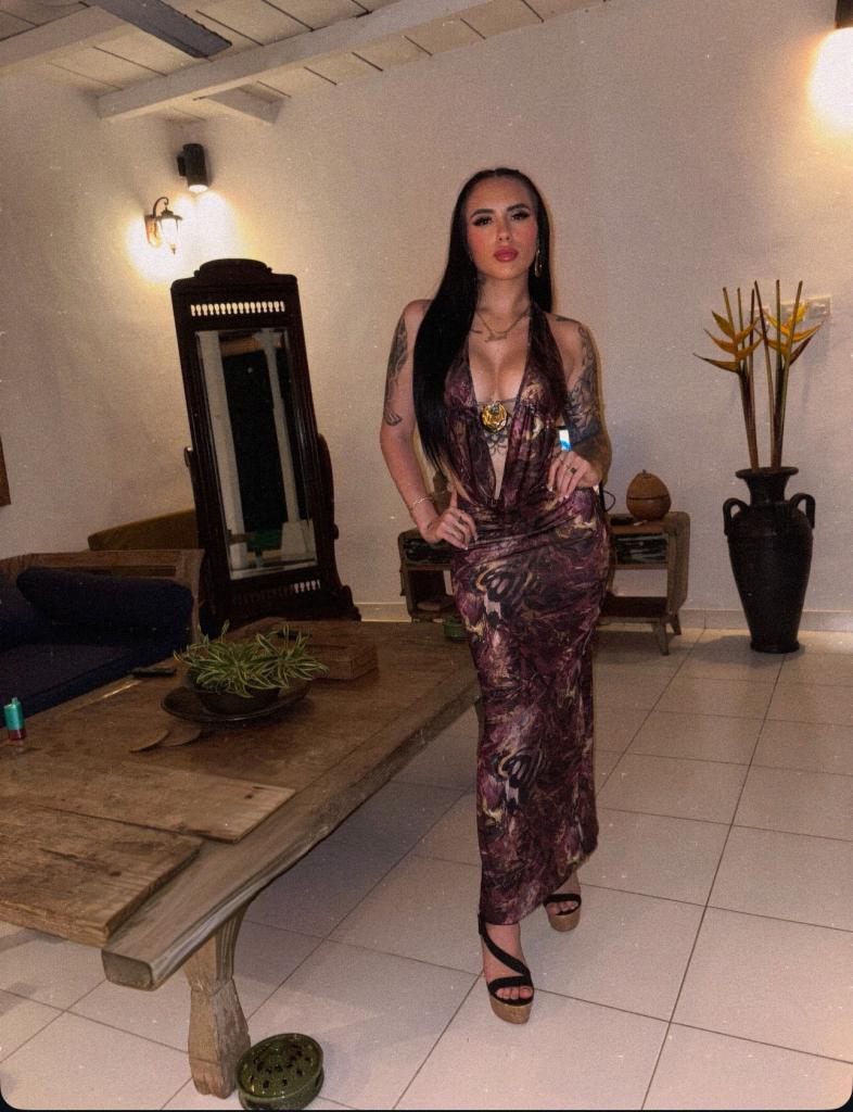 671308348: Chica busca chico en Mallorca