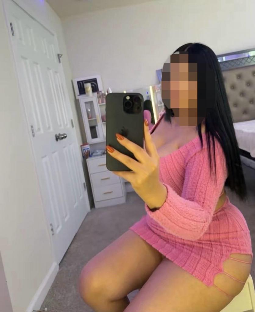 Chica busca chico en Cádiz: 