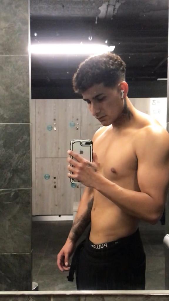 Chico busca chica en Mallorca: 