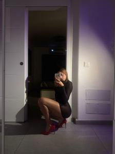 643740154: Chica busca chico en La Rioja