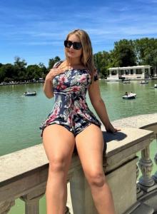 614539287: Chica busca chico en Cáceres