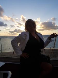 670768862: Chica busca chico en Tenerife