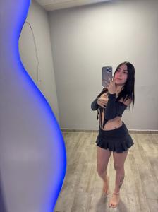 610183144: Chica busca chico en Málaga