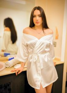 613681364: Chica busca chico en La Coruña