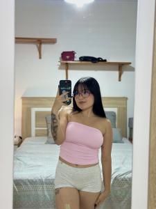 671094783: Chica busca chico en Sevilla