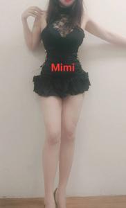 692669693: Chica busca chico en Barcelona