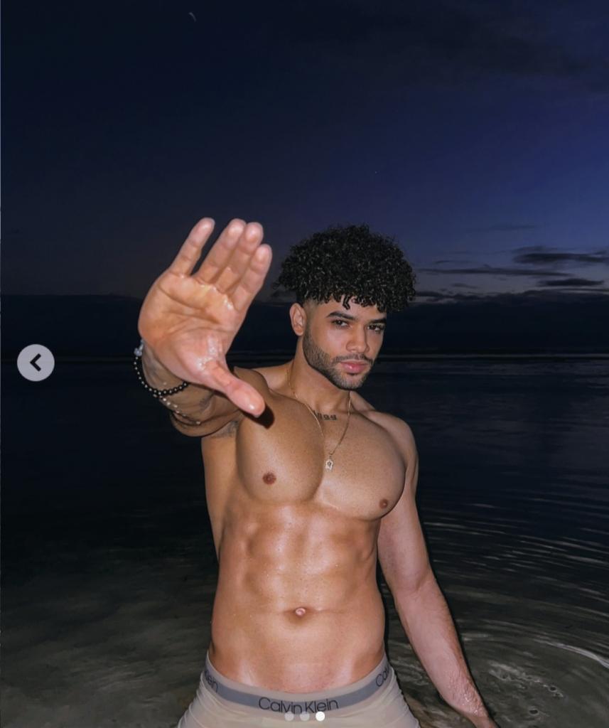 Chico busca chica en Barcelona: 