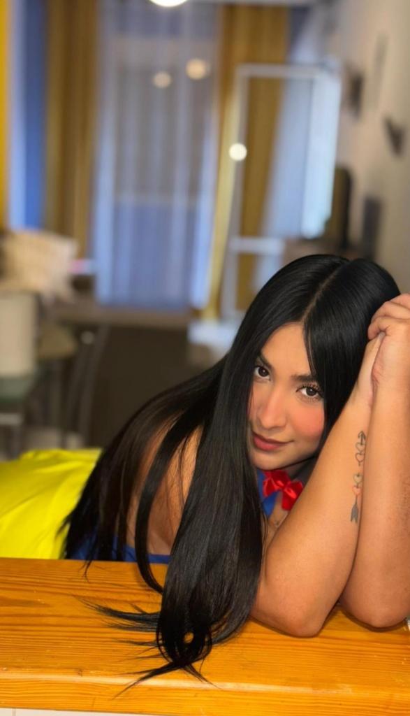 632975028: Chica busca chico en Zaragoza