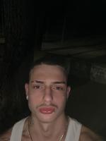 612461014: Chico busca chica en Madrid