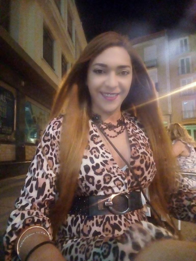 642500827: Transexual en Burgos