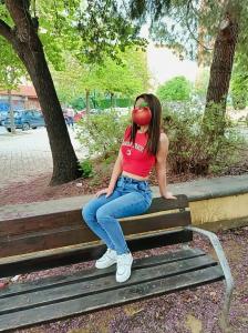 Chica busca chico en Granada: 