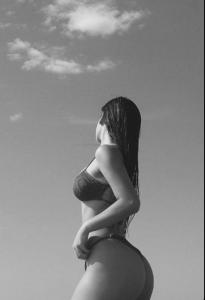 621057477: Chica busca chico en Pontevedra