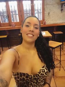 613450717: Chica busca chico en Granada