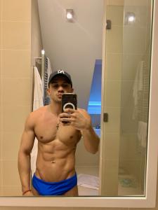 Chico busca chica en Barcelona: 