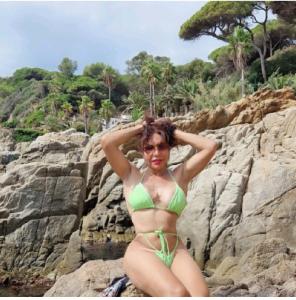 642868776: Transexual en Gerona