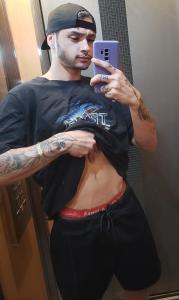 Chico busca chica en Lugo: 