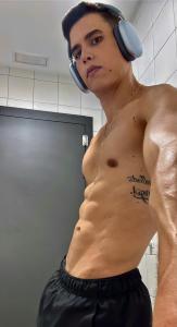 643153542: Chico busca chica en Madrid