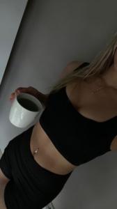 613860363: Chica busca chico en Barcelona